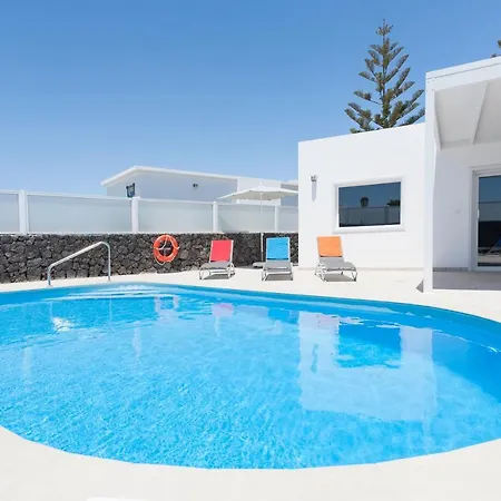 3 Bedroom Delphi With Private Heated Pool. فيلة بويرتو ذيل كارمين
