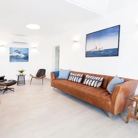 3 Bedroom Delphi With Private Heated Pool. * بويرتو ذيل كارمين